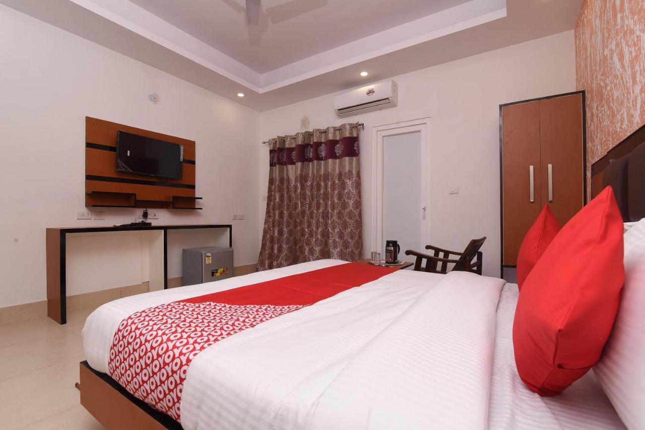 Capital O 13310 Noida Suites Ngoại thất bức ảnh