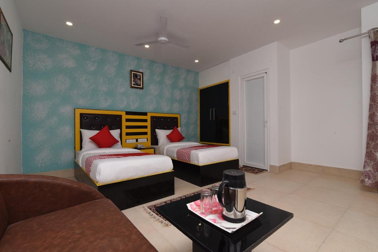 Capital O 13310 Noida Suites Ngoại thất bức ảnh