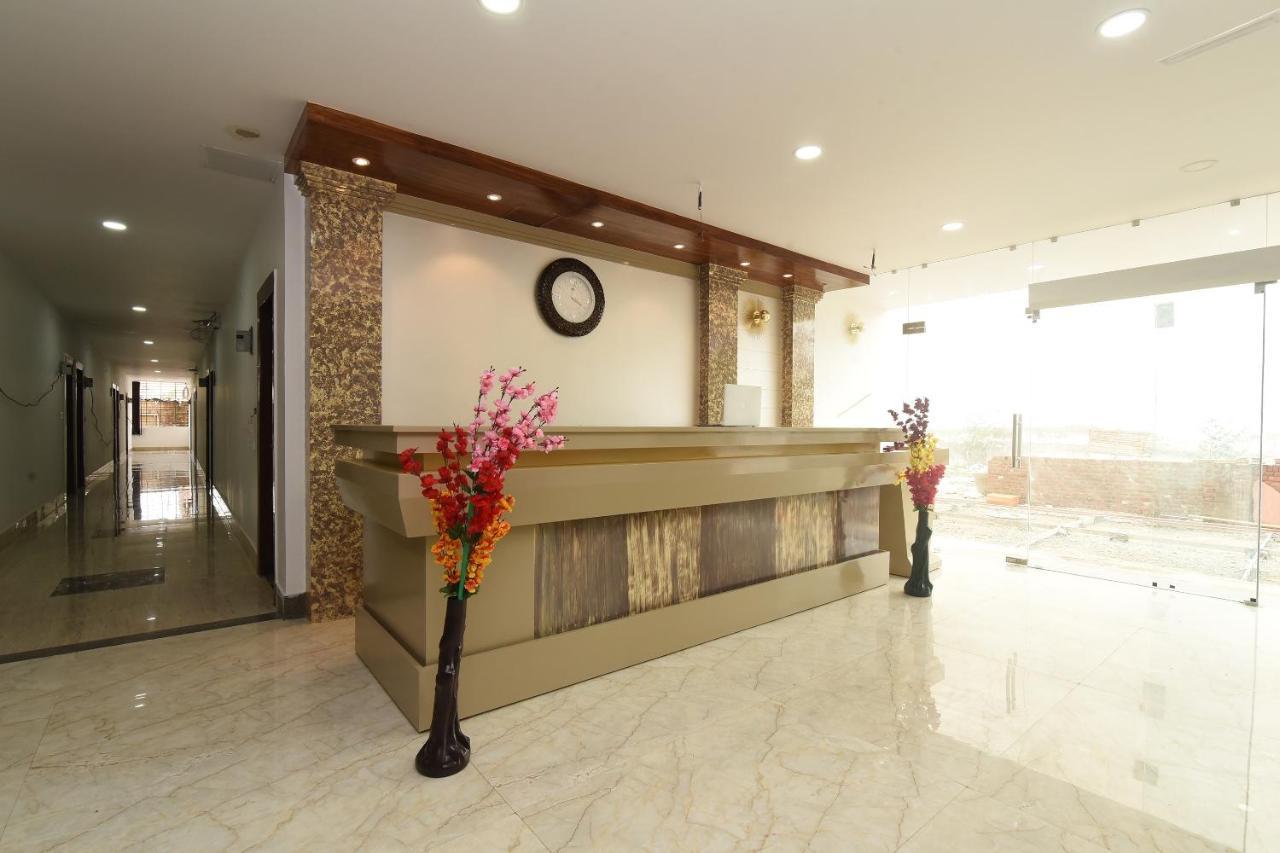 Capital O 13310 Noida Suites Ngoại thất bức ảnh