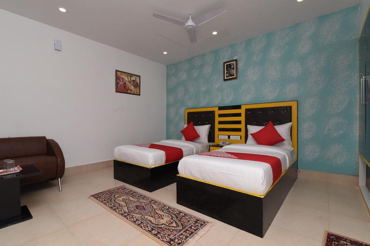 Capital O 13310 Noida Suites Ngoại thất bức ảnh