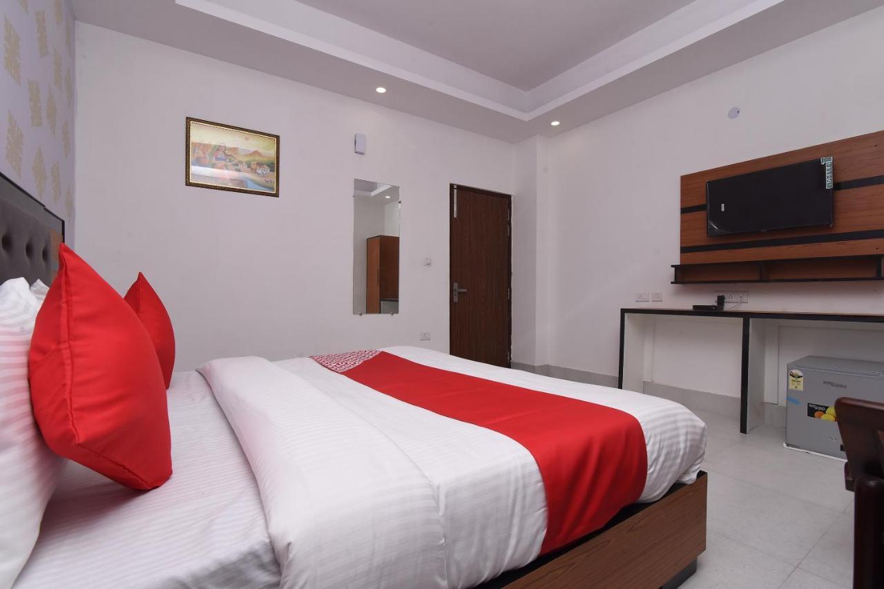 Capital O 13310 Noida Suites Ngoại thất bức ảnh