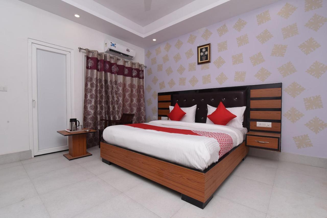 Capital O 13310 Noida Suites Ngoại thất bức ảnh
