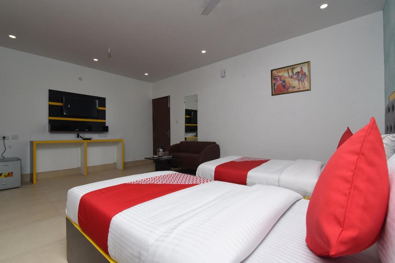 Capital O 13310 Noida Suites Ngoại thất bức ảnh