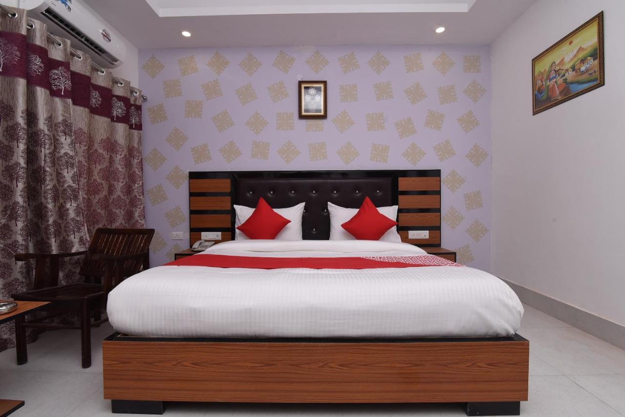 Capital O 13310 Noida Suites Ngoại thất bức ảnh