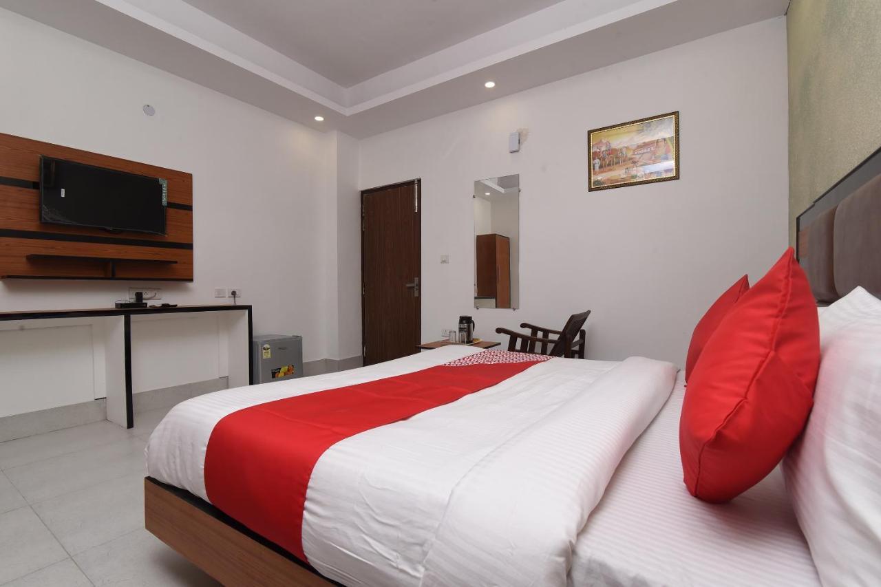 Capital O 13310 Noida Suites Ngoại thất bức ảnh