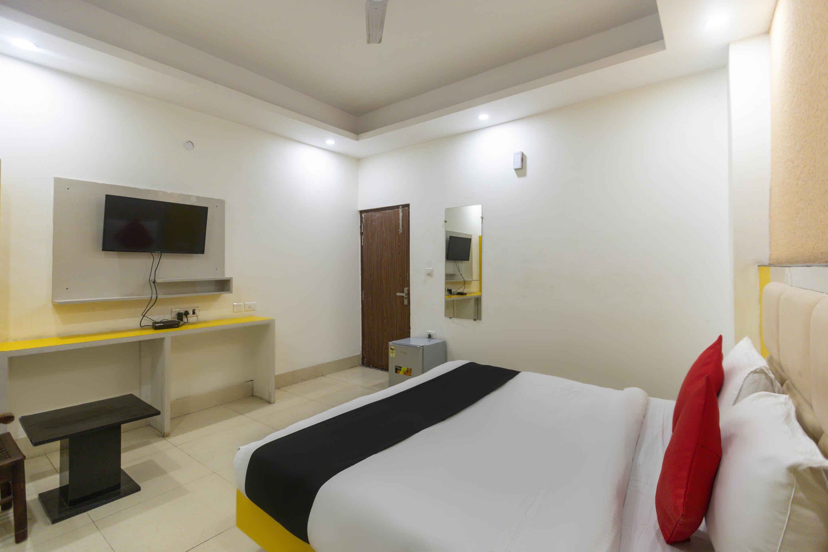 Capital O 13310 Noida Suites Ngoại thất bức ảnh