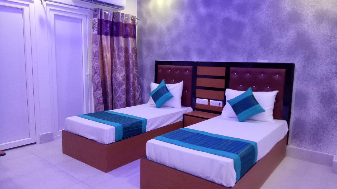 Capital O 13310 Noida Suites Ngoại thất bức ảnh