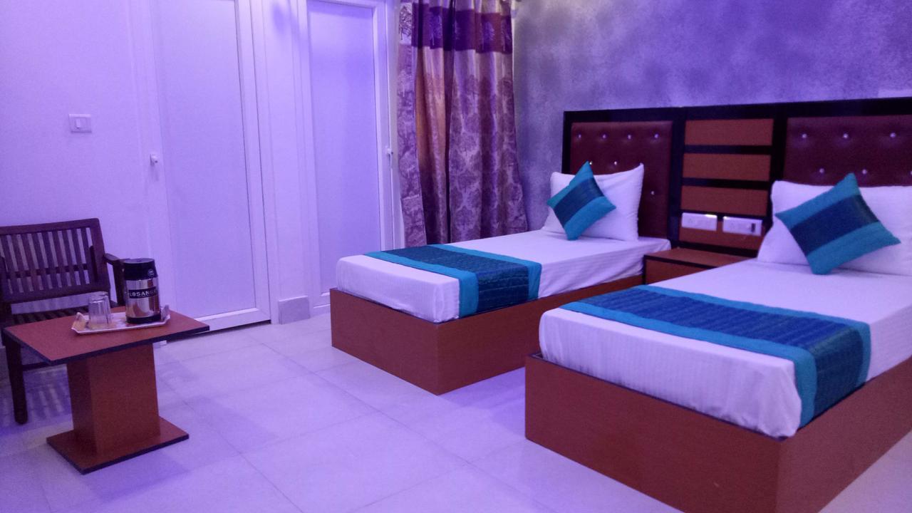 Capital O 13310 Noida Suites Ngoại thất bức ảnh