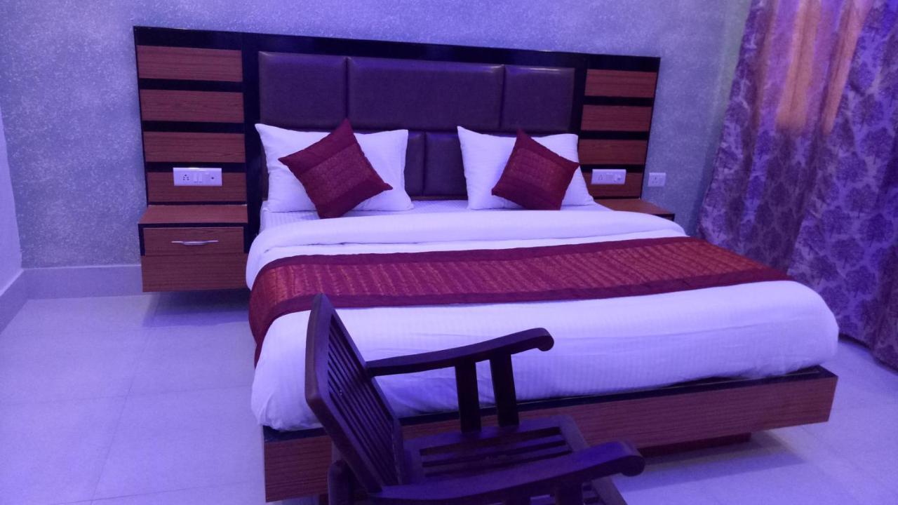 Capital O 13310 Noida Suites Ngoại thất bức ảnh