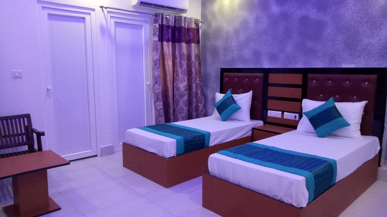 Capital O 13310 Noida Suites Ngoại thất bức ảnh